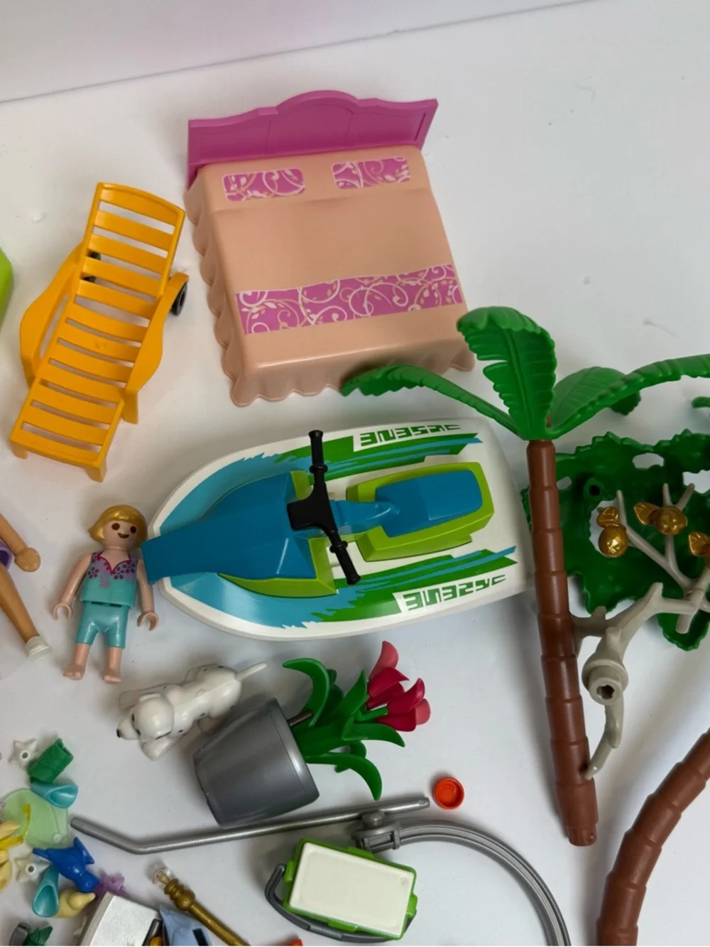 Playmobil City Life Parts Beach House Doll House 5636 Box Lot INCOMPLETE READ